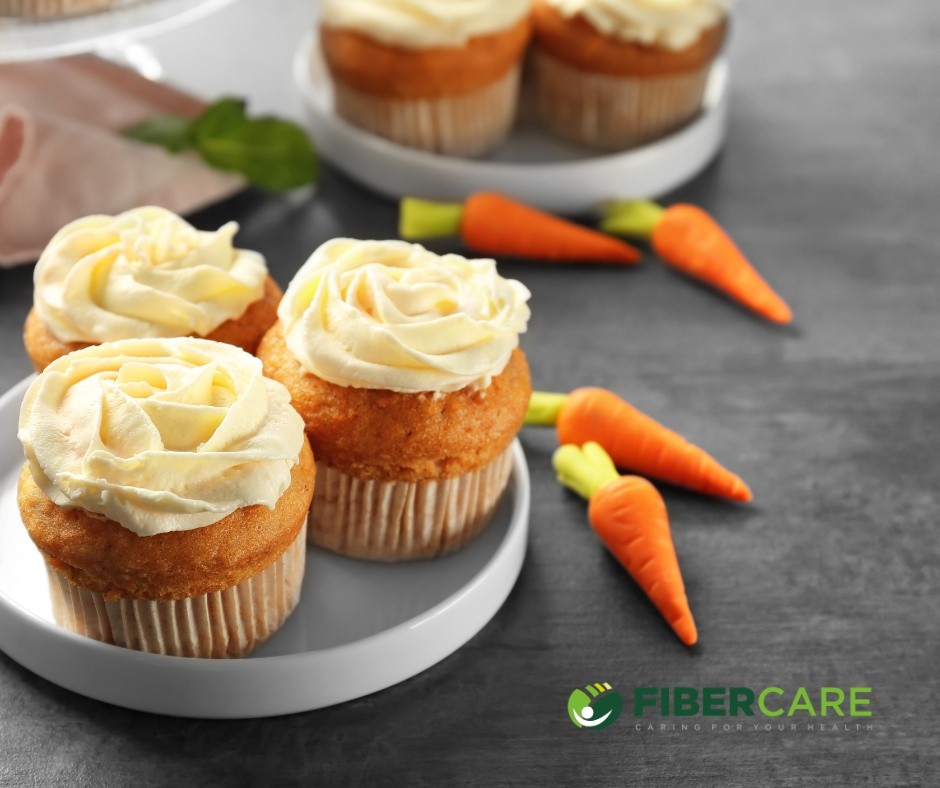 🥕 Fit babeczki marchewkowe z błonnikiem Idealne na wielkanocny stół – lekkie, wilgotne i… wspierające trawienie 😉 Składniki: • 2 marchewki 🥕 • 2 jajka 🥚 • 100 g mąki (może być pełnoziarnista) • 1-2 łyżki błonnika Fiber Care • 50 ml oleju • 1 łyżeczka proszku do pieczenia • przyprawy: cynamon, wanilia • opcjonalnie: miód lub erytrytol Przygotowanie: Wymieszaj wszystko, przełóż do foremek i piecz ok. 25 minut w 180°C. Gotowe! 🙌